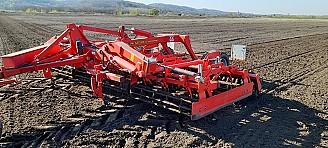 Opall-Agri Saturn IV 5 magágykészítő kompaktor