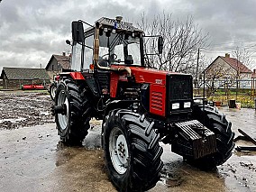 Belarus MTZ 1221.2 traktor