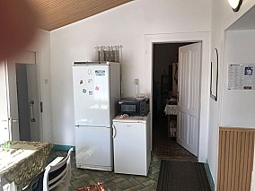 Hévízen 1.004 m2-es telken,  80m2-es, 3 szobás családi ház eladó