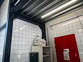 Bontott 225 m2-es csarnok eladó