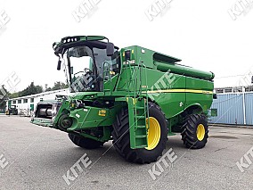 John Deere S670