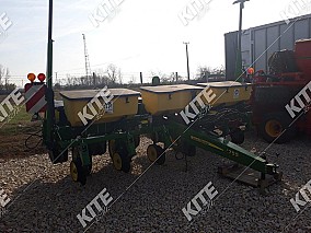 John Deere 1755