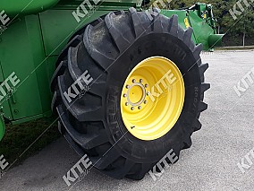 John Deere T670