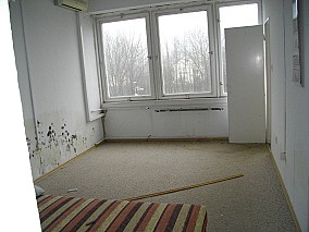 Zalaegerszegen 1.748 m2-es felújítandó irodaépület eladó