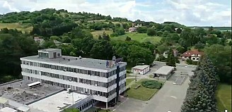 Zalaegerszegen 1.748 m2-es felújítandó irodaépület eladó