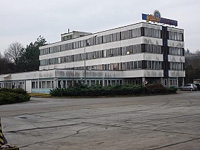 Zalaegerszegen 1.748 m2-es felújítandó irodaépület eladó