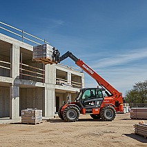 Rakodógép bérlés: Manitou, Merlo, JCB