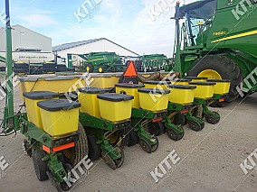 John Deere 1750