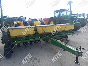 John Deere 1750