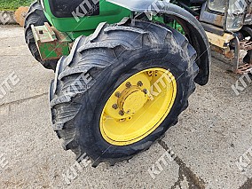 John Deere 3410