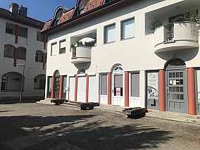 Keszthelyen, a belvárosban 44 m2-es üzlet-iroda eladó