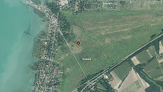 Szántódon Balaton közeli 754 m2-es építési telek eladó
