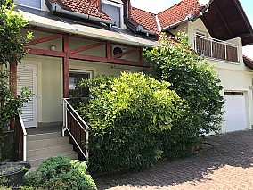 Hévízen 8 apartmanból álló családi ház eladó