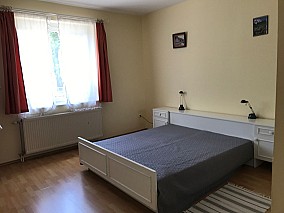 Hévízen 8 apartmanból álló családi ház eladó