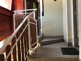 Hévízen 8 apartmanból álló családi ház eladó