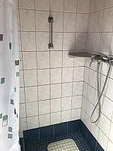 Hévízen 8 apartmanból álló családi ház eladó