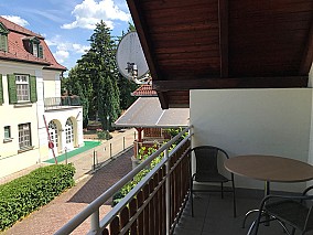 Hévízen 8 apartmanból álló családi ház eladó