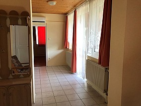 Hévízen 8 apartmanból álló családi ház eladó