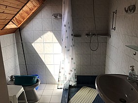 Hévízen 8 apartmanból álló családi ház eladó