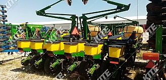 John Deere 1760