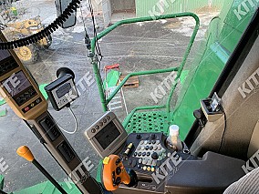 John Deere W650