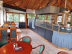 Keszthelyen bisztró-pizzéria bérbeadó