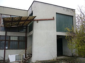 Keszthelyen 4.324 m2 összes beépítettségű telephely, fejlesztési terület eladó