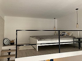 Budapesten a VIII. kerületben, a Corvin pláza mellett, 39 m2-es, 2.emeleti lakás eladó