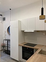 Budapesten a VIII. kerületben, a Corvin pláza mellett, 39 m2-es, 2.emeleti lakás eladó