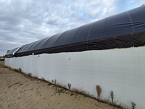 300 m2-es szigetelt fóliasátor Zákányszéken