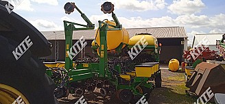 John Deere 1775 NT 12  CCS