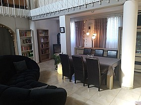 Alsópáhokon 9 szobás vendégház eladó