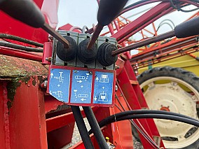 Takarmánykeverő-kiosztó kocsik Trioliet Solomix – 12 m³ + Videó