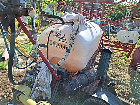 szántóföldi permetező eladó vagy cserélhető