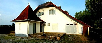 Alsópáhokon 9 szobás vendégház eladó