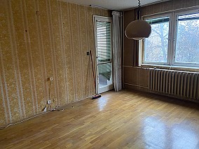 Keszthelyen 61 m2-es, második emeleti, 2 szobás lakás eladó