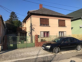Hévízen 5 szobás családi ház eladó