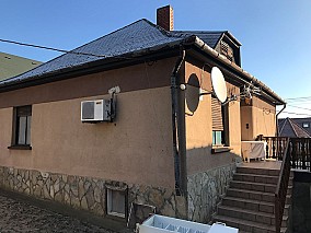 Hévízen 5 szobás családi ház eladó