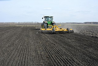 Busa FKM 5,2 GH - Forgókapás Magágykészítő gumihengerrel