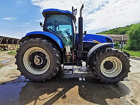 New Holland T7060 traktor