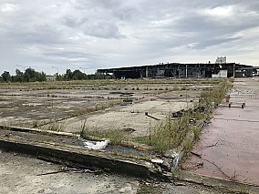 Zalaegerszegen 9 hektáros ipari telken belül elhelyezkedő 10.000 m2-es betonozott terület bérbeadó