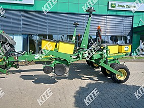 John Deere 1760