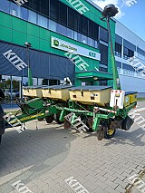 John Deere 1750