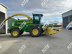 John Deere 7400