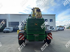 John Deere 7400