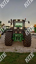 John Deere 6215R