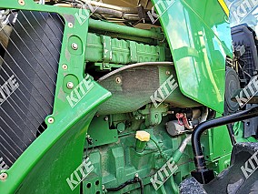 John Deere 8260R