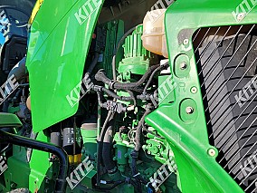 John Deere 8260R