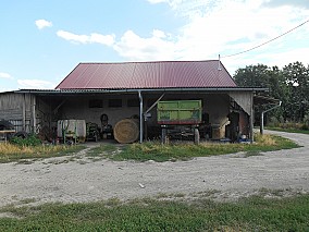 Gazdasági épület, istálló eladó Szabadszálláson!