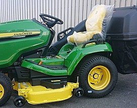 John Deere X 590